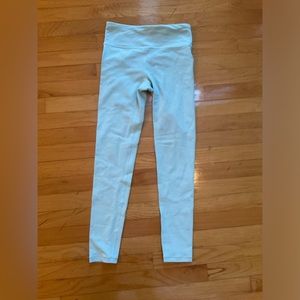 Athleta girl capri leggings